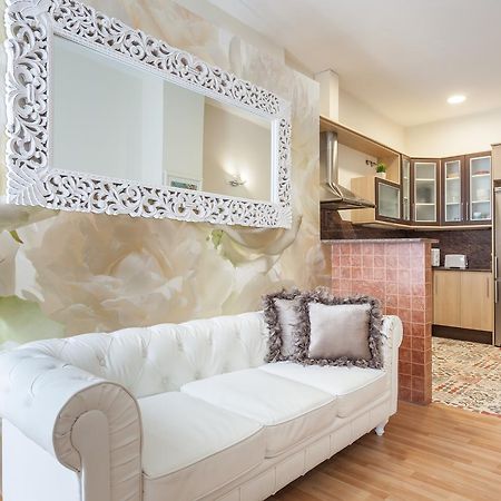 Art House Sagrada Familia Apartment Barcelona Luaran gambar