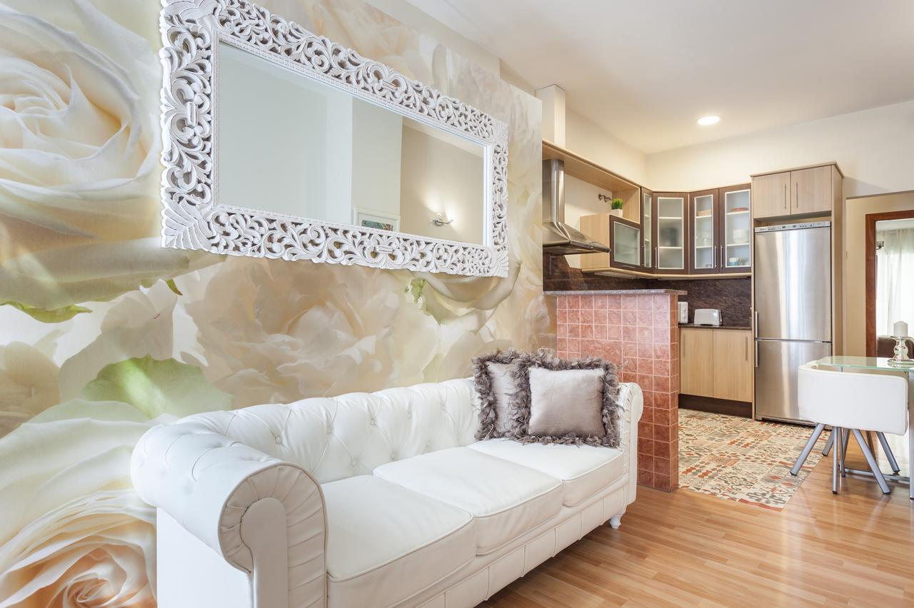 Art House Sagrada Familia Apartment Barcelona Luaran gambar