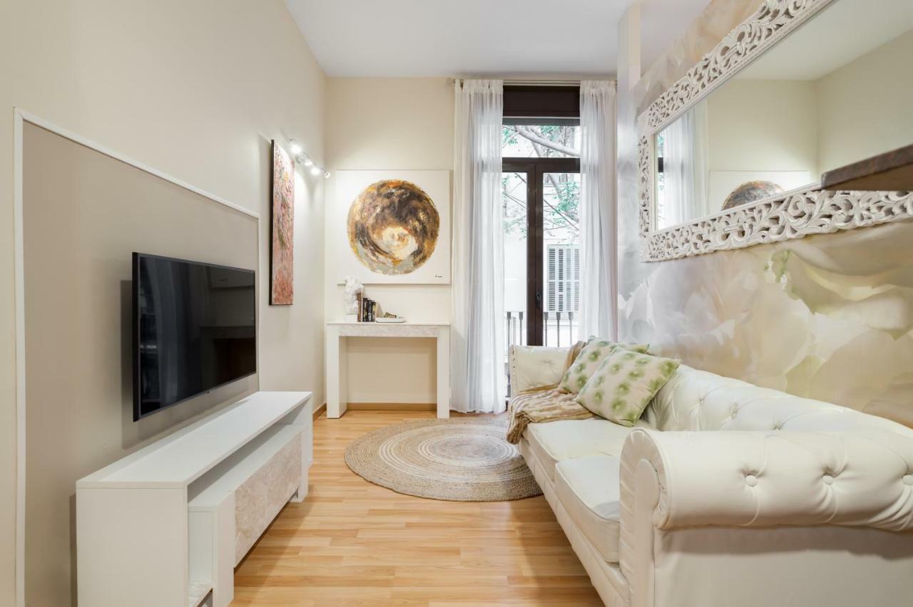 Art House Sagrada Familia Apartment Barcelona Luaran gambar