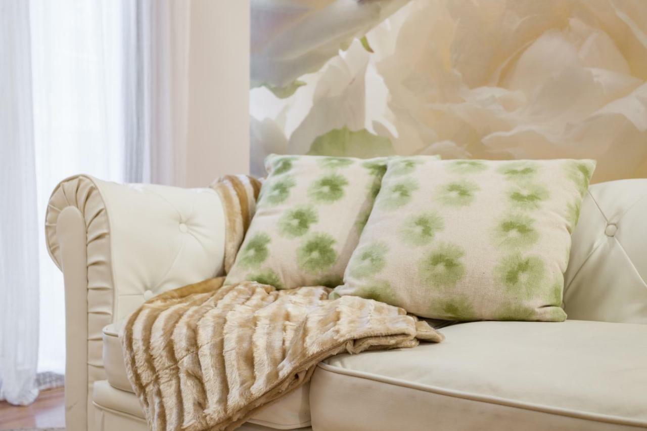 Art House Sagrada Familia Apartment Barcelona Luaran gambar